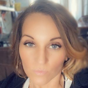 Meet your Posher, Christie